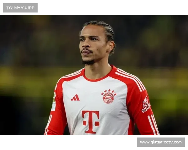 拜仁球员赛后向客场球迷致意，卫冕冠军保持谦逊姿态